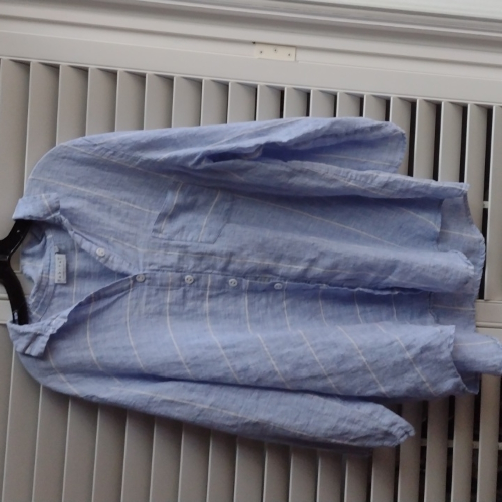 Habitat blue button up top